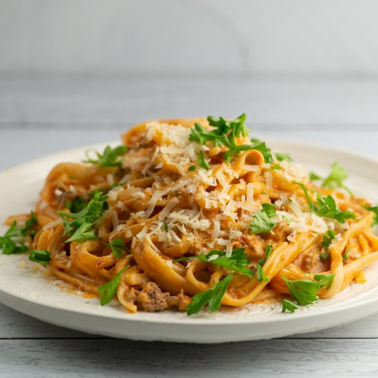 Tomato Cream Cheese Pasta!