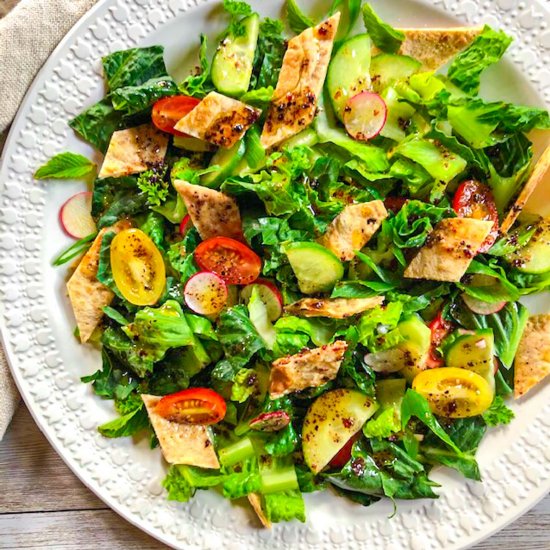 Lebanese Fattoush Salad