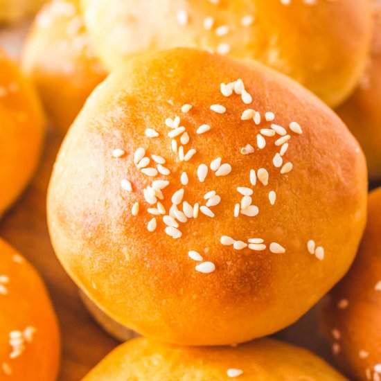 Easy Dinner Rolls