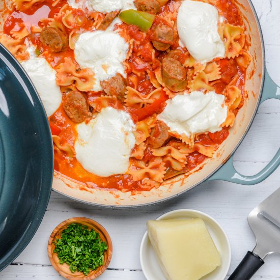 Sausage, Peppers, & Buratta Pasta