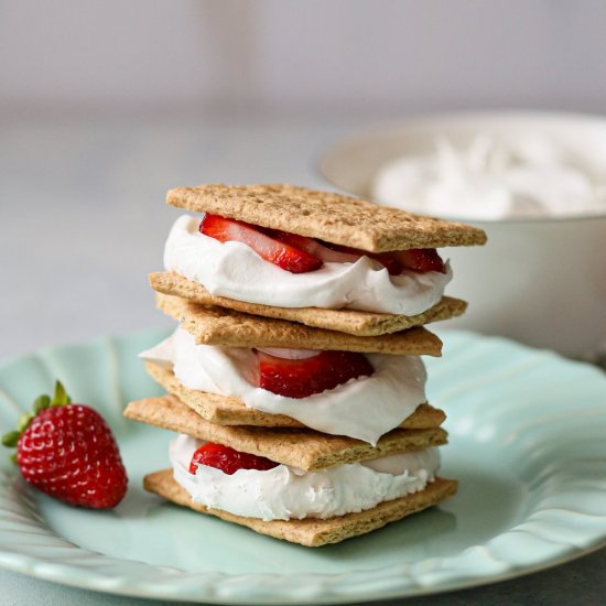 Strawberries & Cream Sandwiches