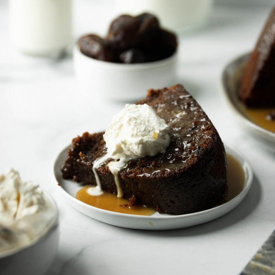 Date Cake with Rum Toffee Sauce