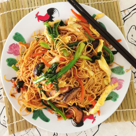 Vegetable stir-fry noodles