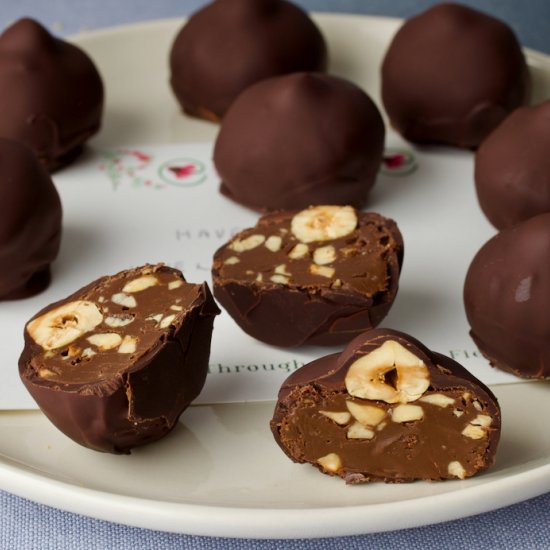 Chocolate Hazelnut Bliss Balls