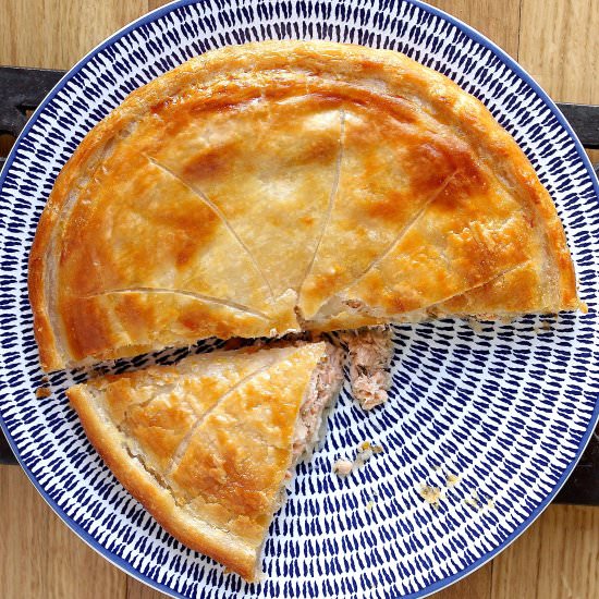 Salmon Pie with Mushrooms