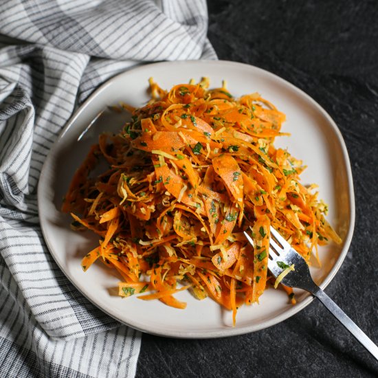 Whole30 Curry Coconut Carrot Salad