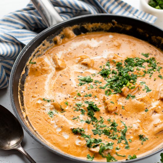 Creamy Tofu & Cashew Curry