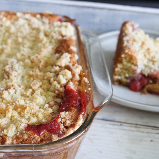 Strawberry Rhubarb Coffee Cake