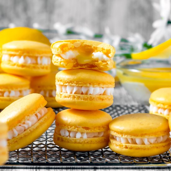 Lemon Macarons