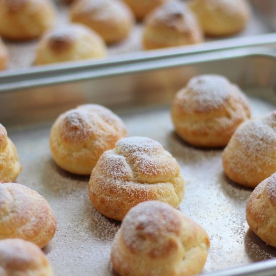 Classic Cream Puffs