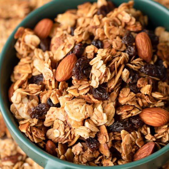 Cinnamon Raisin Granola