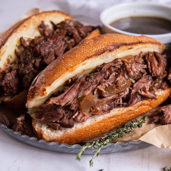 Slow Cooker French Dip Sandwiches