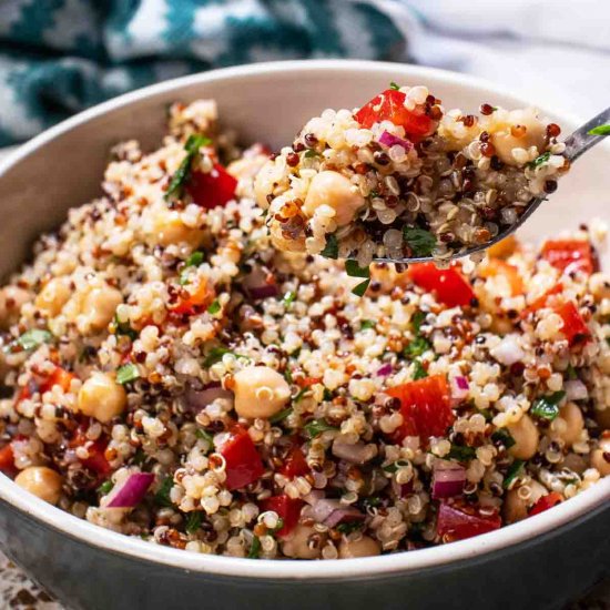 Moroccan Chickpea Quinoa Salad