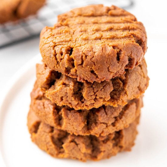 EASY PEANUT BUTTER COOKIES