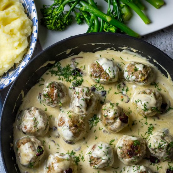 Swedish Meatballs with Sour Cream