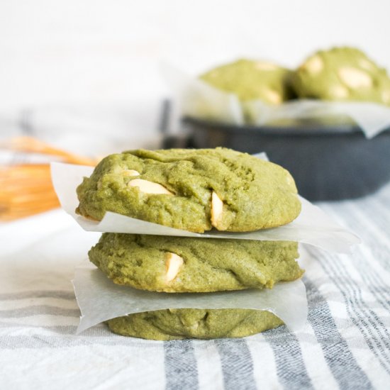 Matcha and white chocolate cookies