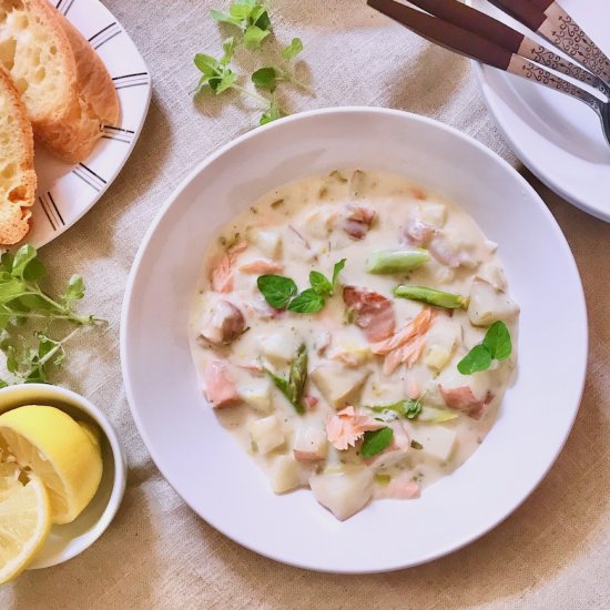 Smoked Salmon Asparagus Chowder