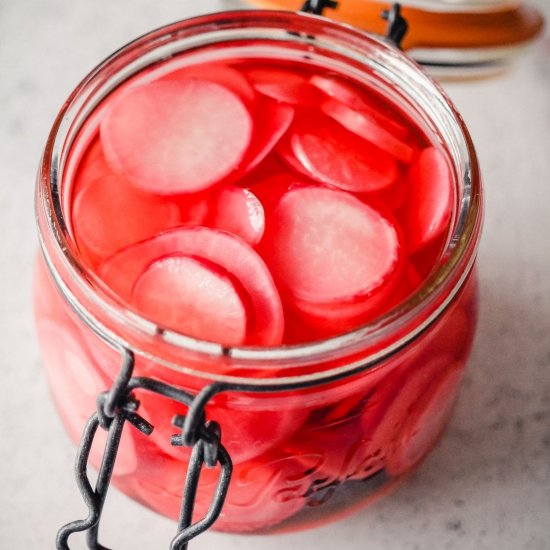 Easy Quick Pickled Radishes