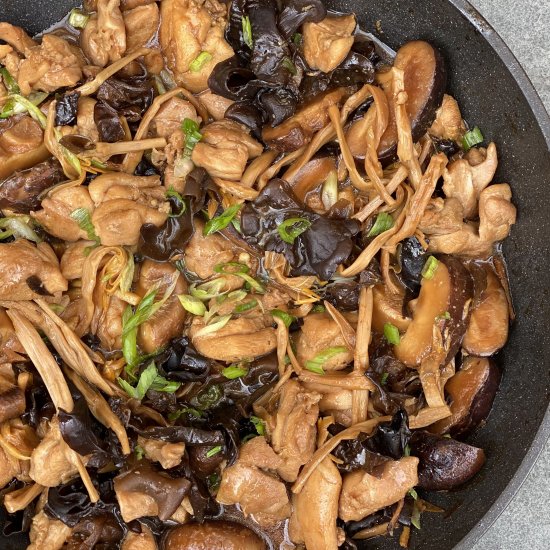 Braised Chicken with Lily Buds