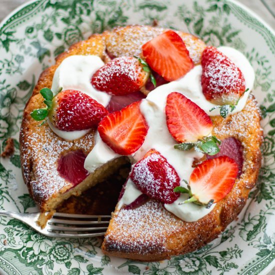 Strawberry Summer Cake