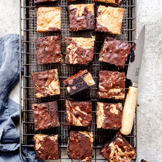 Homemade Easy Brownie Blondies