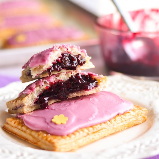 Homemade Blackberry Pop Tarts