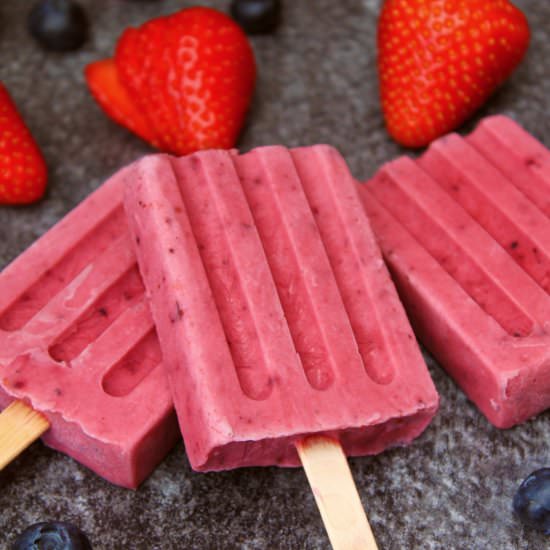 Creamy Mixed Berry Popsicles