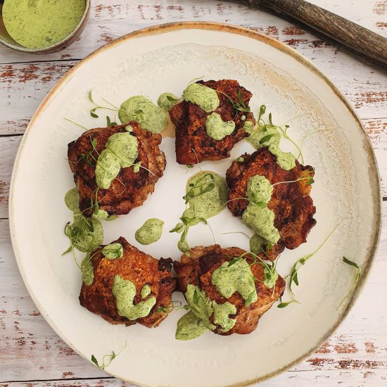 Grilled thighs in green sauce