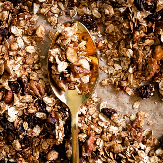 Homemade Granola with Spices