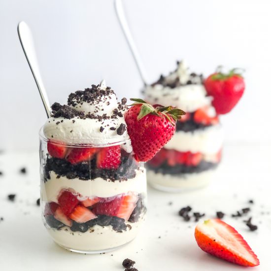 Strawberry Oreo Cheesecake Cups