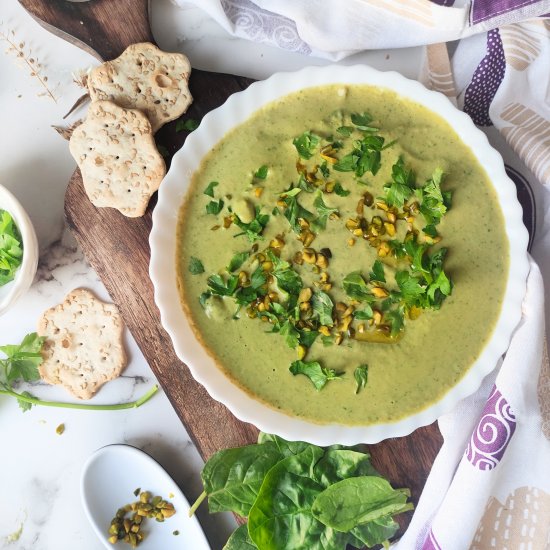 Creamy Spinach & Pistachio Hummus