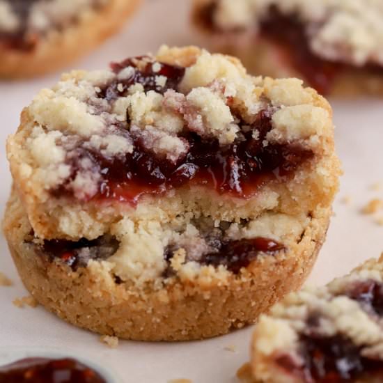 Raspberry Crumble Cookies