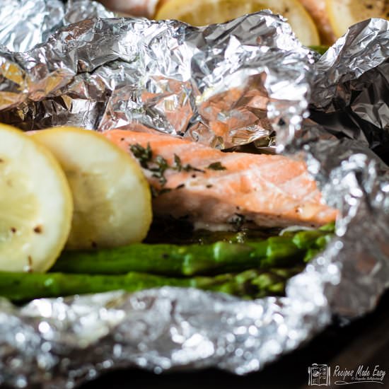 Foil Baked salmon and asparagus