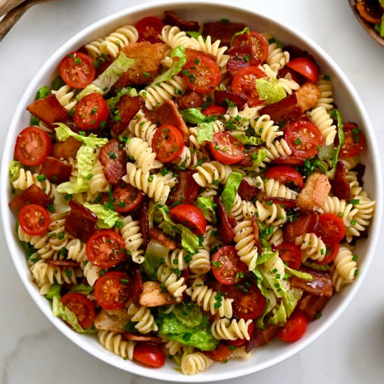 30-Minute BLT Pasta Salad