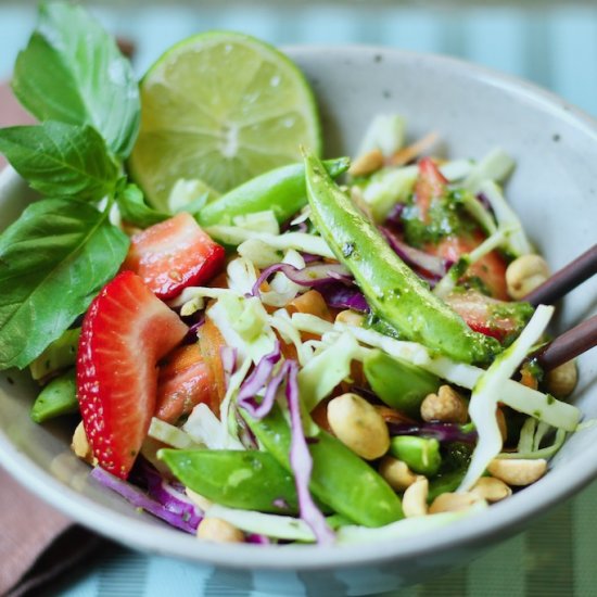 Strawberry Sugar Snap Salad