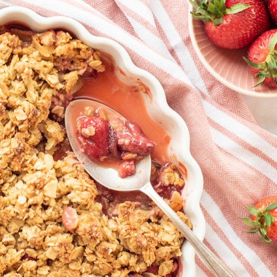 Strawberry & Rhubarb Crumble