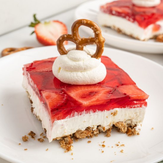 Strawberry Pretzel Salad