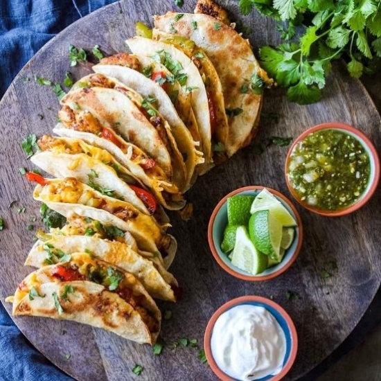 Crispy Chicken Fajita Tacos