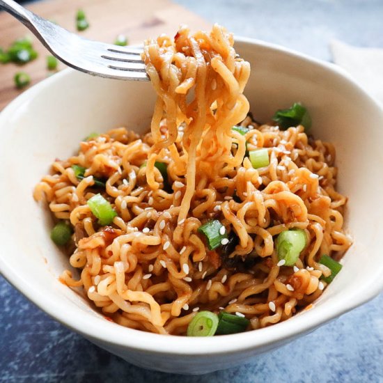 Fast Chili Garlic Ramen Noodles