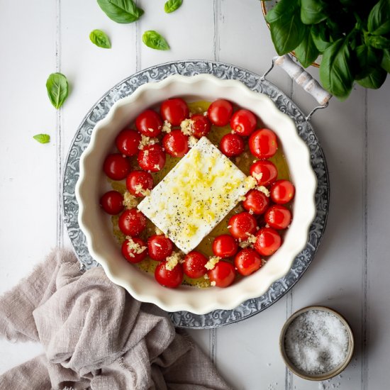 Easy Feta Tomato Pasta