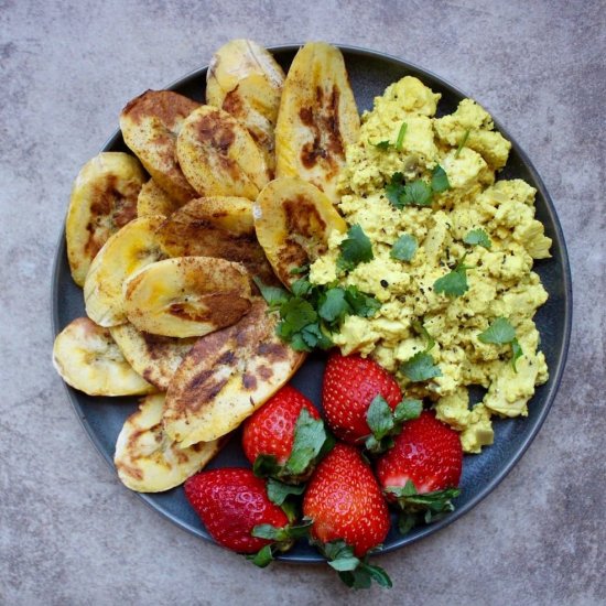 Cheesy Vegan Tofu Scramble