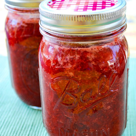 Low Sugar Strawberry Jam