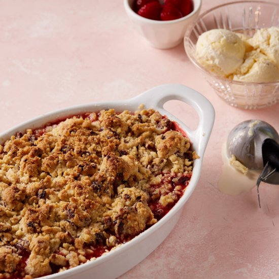 Strawberry Rhubarb Crumble