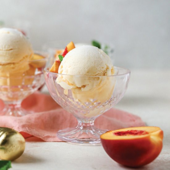 Fresh Peach Frozen Yogurt