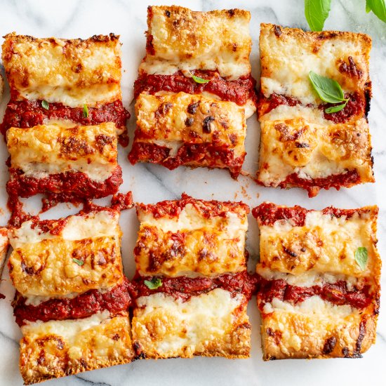 Detroit-Style Pizza