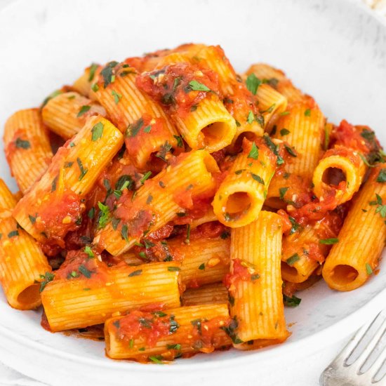 Easy Rigatoni Arrabbiata