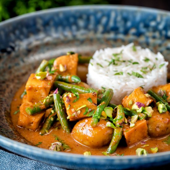 Vegan Massaman Curry with Tofu