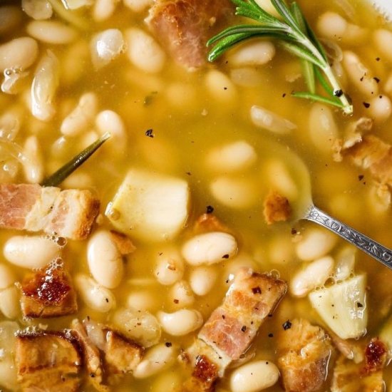 Garlic & Bacon White Bean Soup