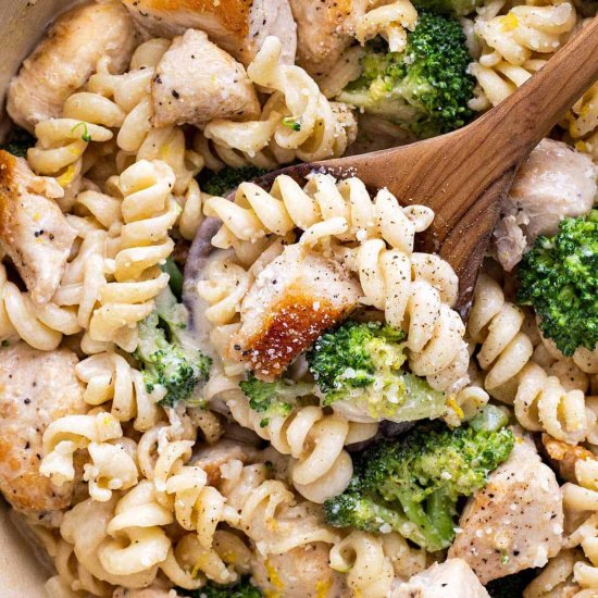 Chicken and Broccoli Pasta