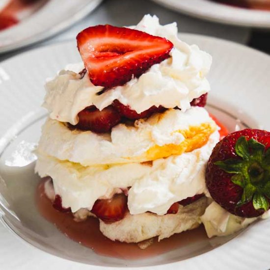 Keto Strawberry Shortcake